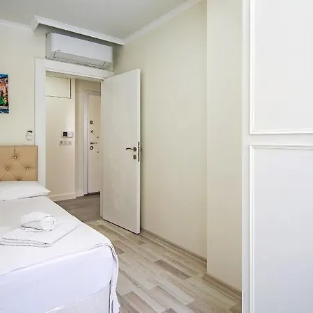 Roma - Emir Gursu B Apartment